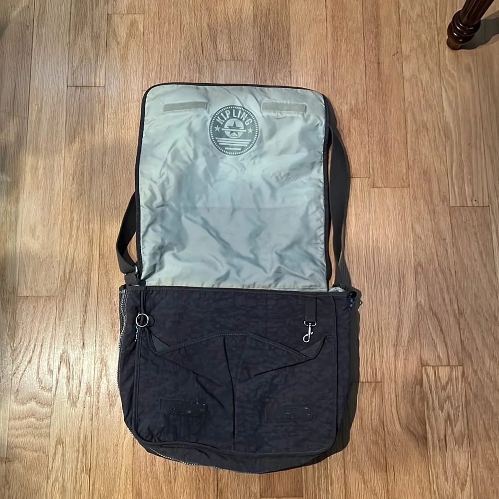 Kipling Grey Messenger Bag - Picture 3 of 4